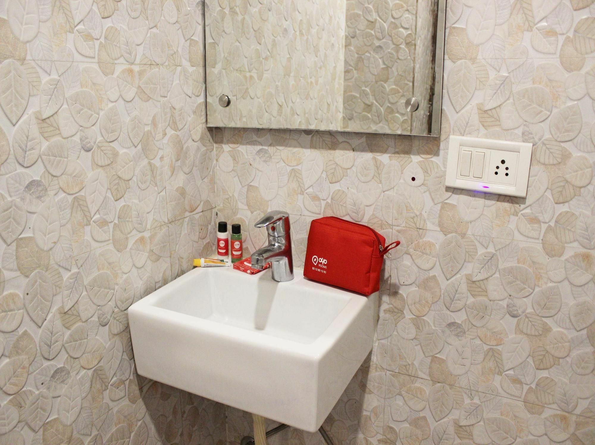 Oyo Rooms New Delhi Railway Station Экстерьер фото